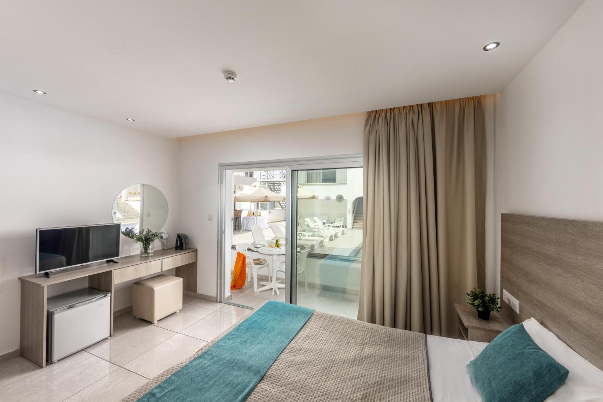 Milea Hotel Ayia Napa Phòng bức ảnh