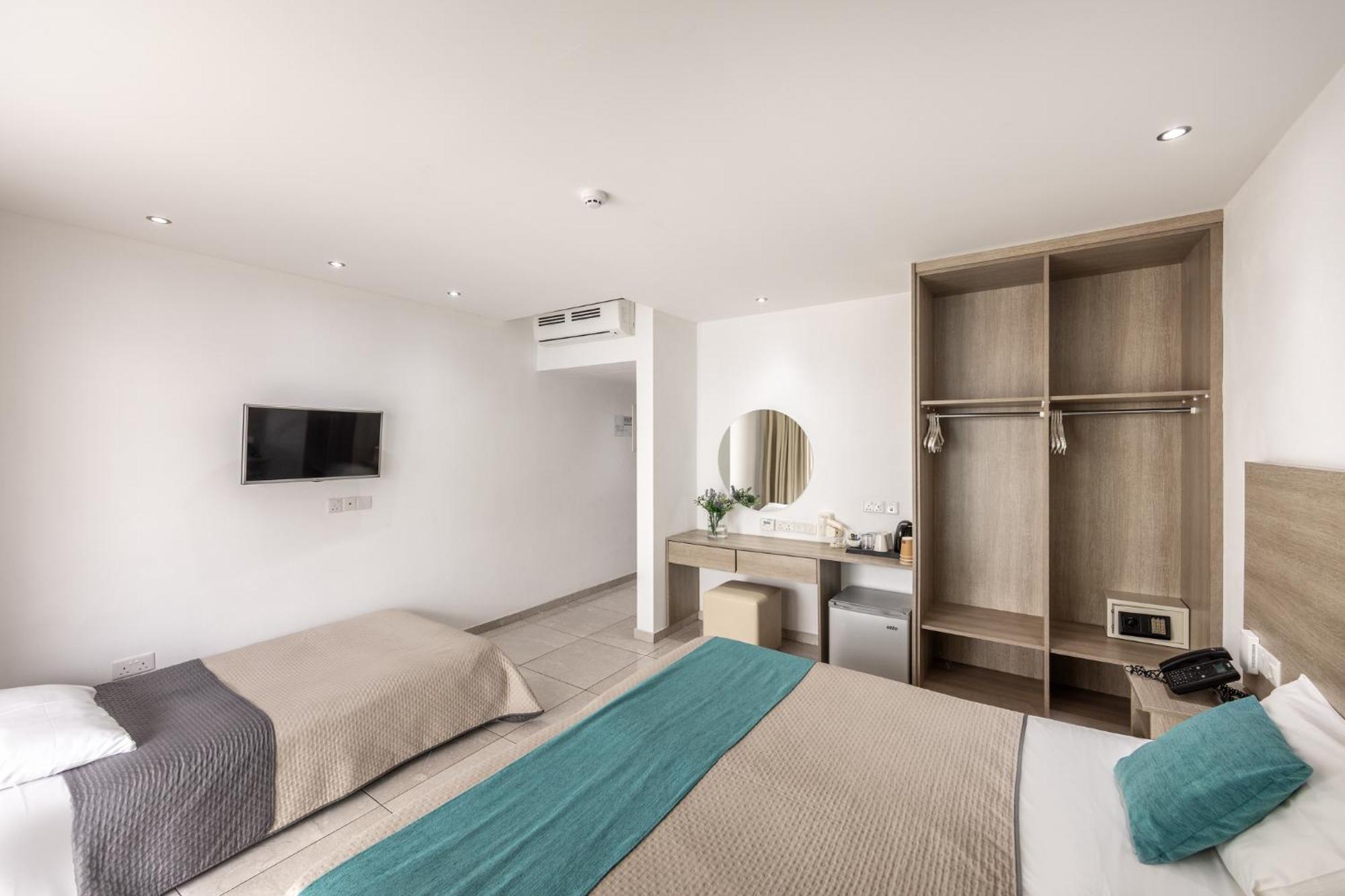 Milea Hotel Ayia Napa Phòng bức ảnh
